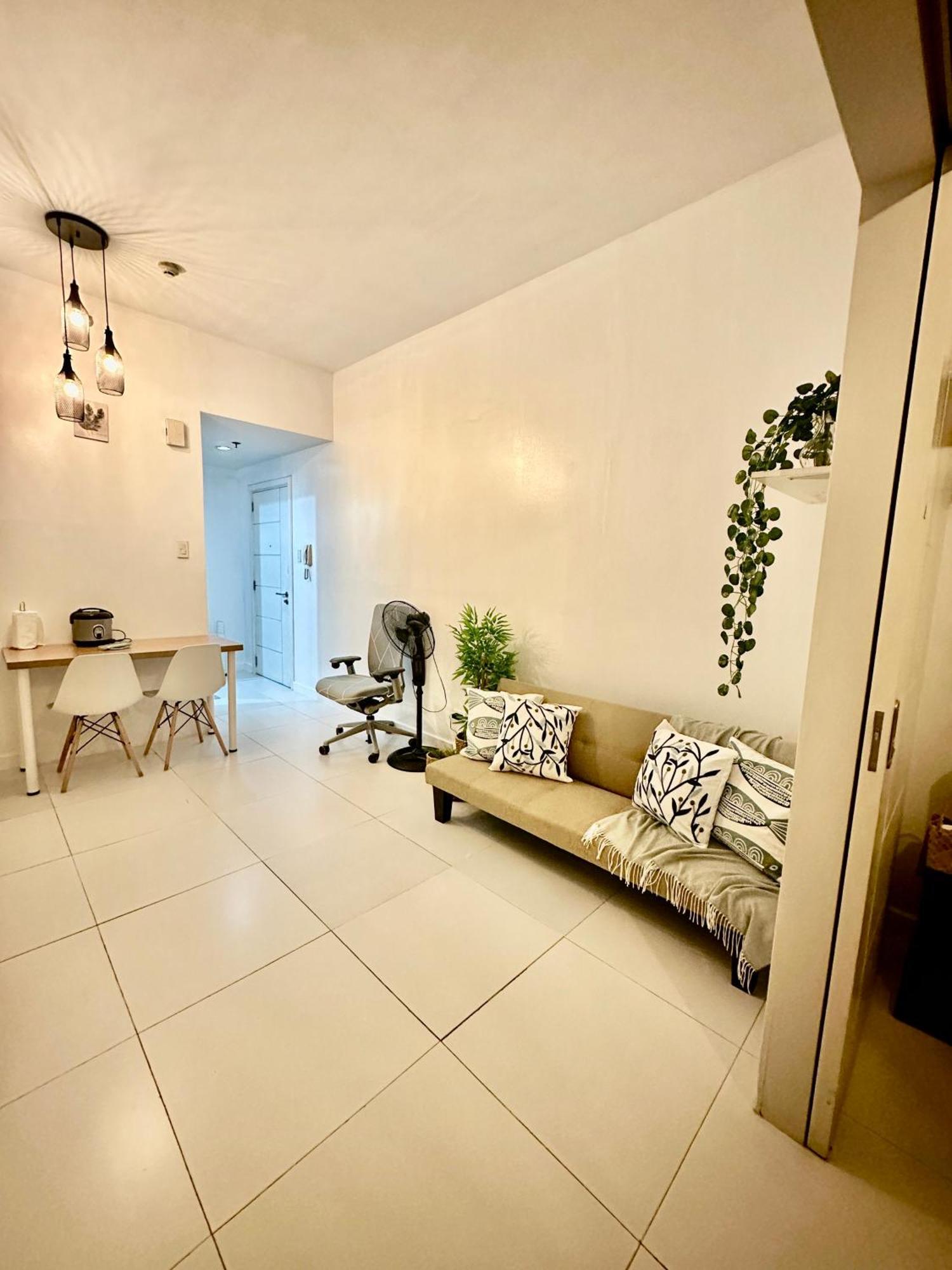 One Bedroom Apartment With Netflix At Greenbelt Makati Μανίλα Εξωτερικό φωτογραφία